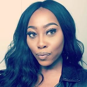 Meet your Posher, Esther