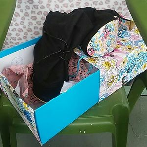 Irregular choice marmallow mountain black