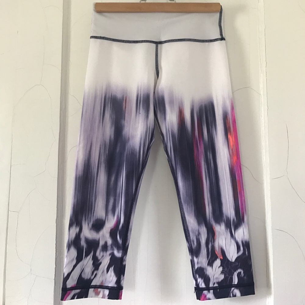 Lululemon Capri mirage tights size 4