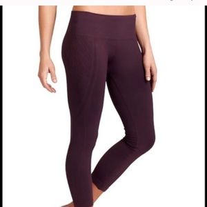 Athleta Burgundy cropped leggings with texture
