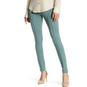 BRAND NEW!! Romeo + Juliet Couture Pants!