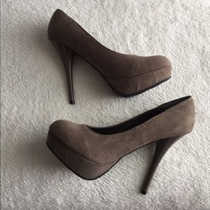 Never Worn Taupe Mossimo High Heels.