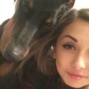 Meet your Posher, Sherry