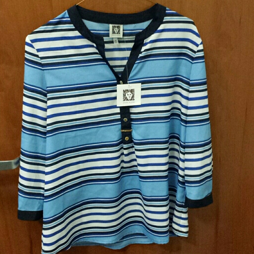 Anne Klein top Medium Petite