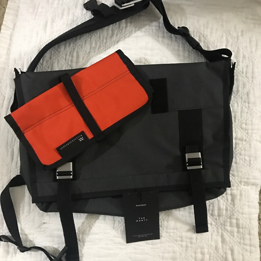 Brand New Roll top Messenger Bag The Monty