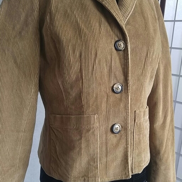 Blazer - Picture 2 of 6