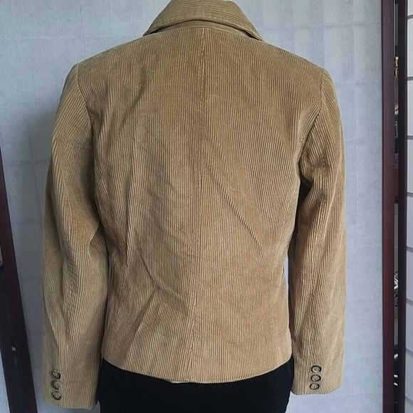 Blazer - Picture 3 of 6