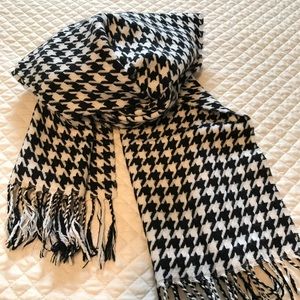 Women's Scarf