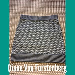 Diane Von Furstenberg Knitted Skirt 🖤💙🖤