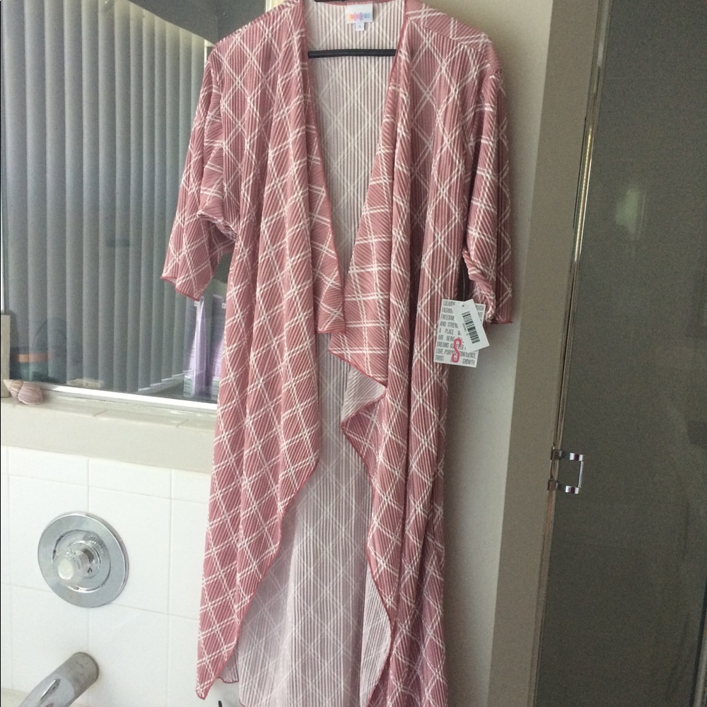 RARE Plaid LuLaRoe Shirley