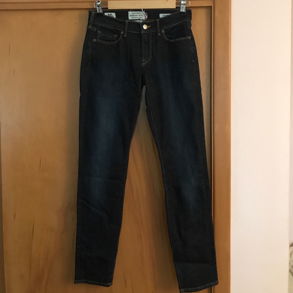 Brand new never worn Lucky Brand Sofia jeans.