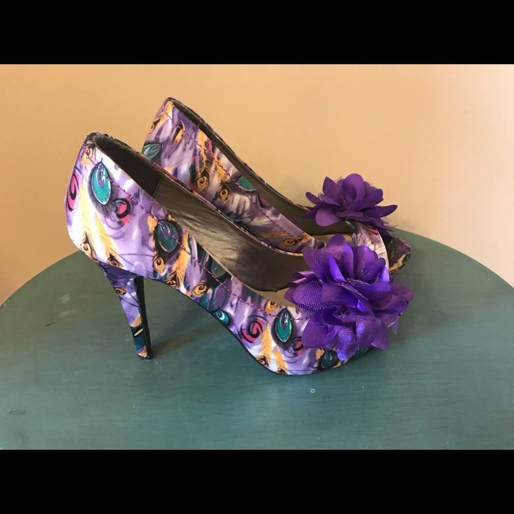 Pumps - Picture 3 of 4