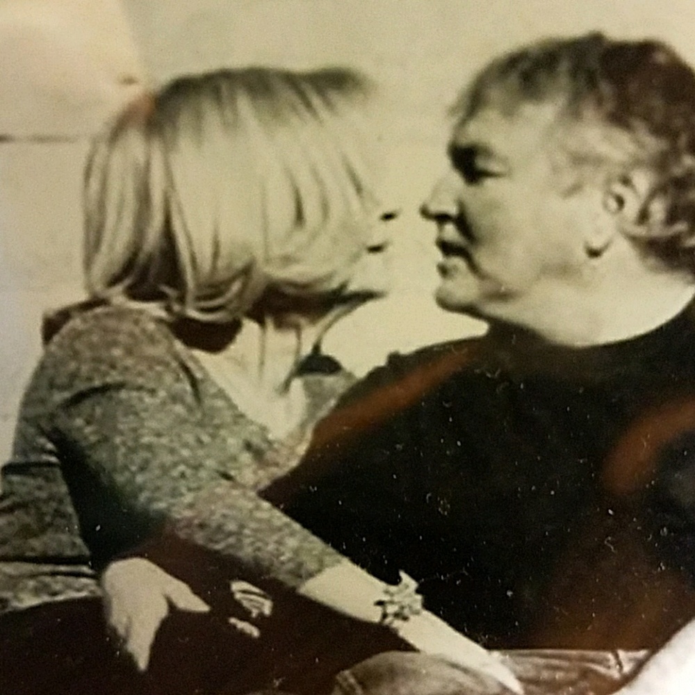 Meet your Posher, Connie