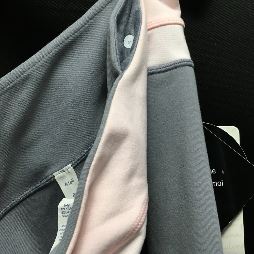 Lululemon Reverse Groove Short - Picture 4 of 8