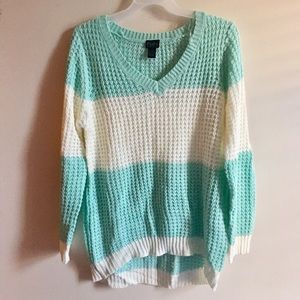 *NWOT* Rue 21 Knit V-Neck Sweater