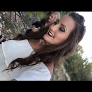 Meet your Posher, Lauren