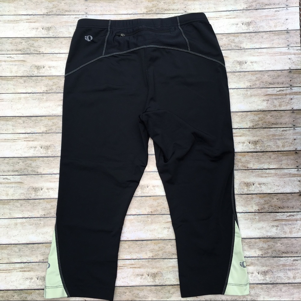 Pearl iZUMi Yoga Workout Capri Leggings - Picture 4 of 6