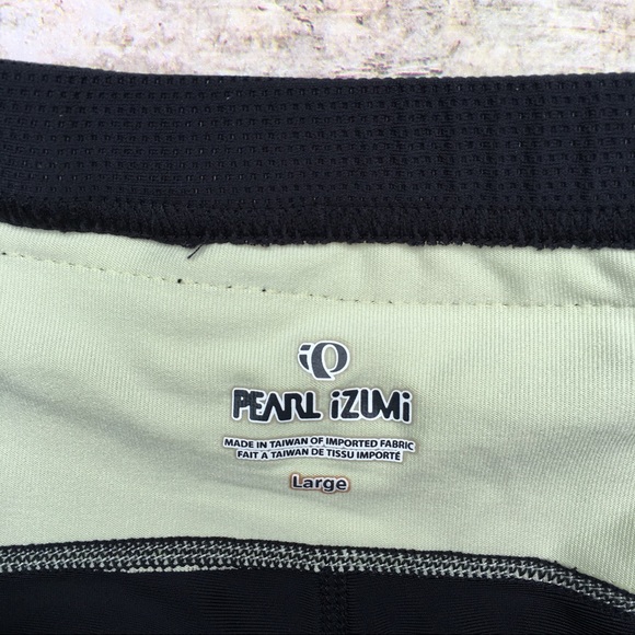Pearl iZUMi Yoga Workout Capri Leggings - Picture 3 of 6