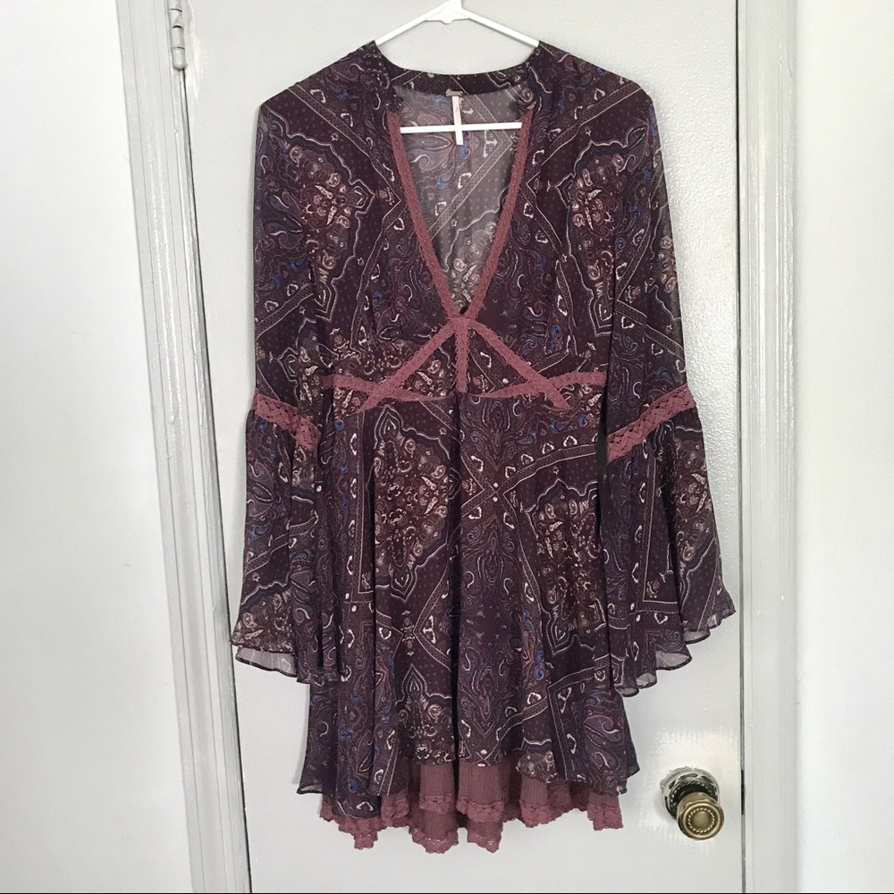 Sold ✔️ Free People Moonlight Bay Dress