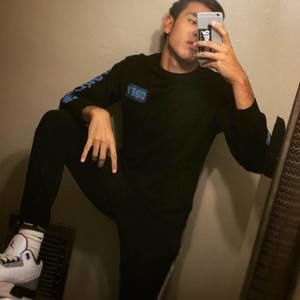 Meet your Posher, Issac