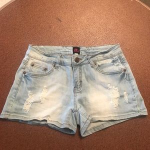 2b Bebe denim ripped shorts
