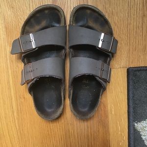 Brown Birkenstocks! ❤