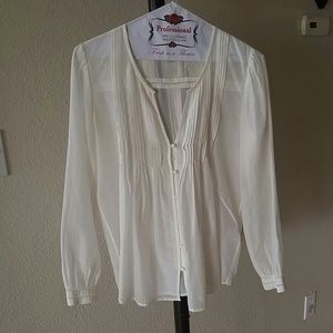 WHITE BLOUSE