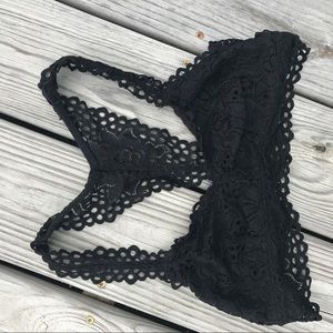 IM SRSLY JUST OUT OF CLOSET ROOM