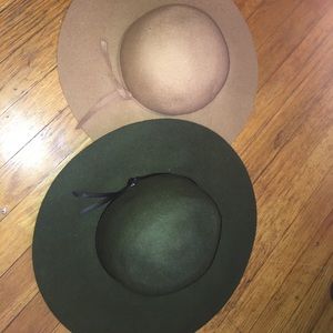 Beautiful Summer hats.