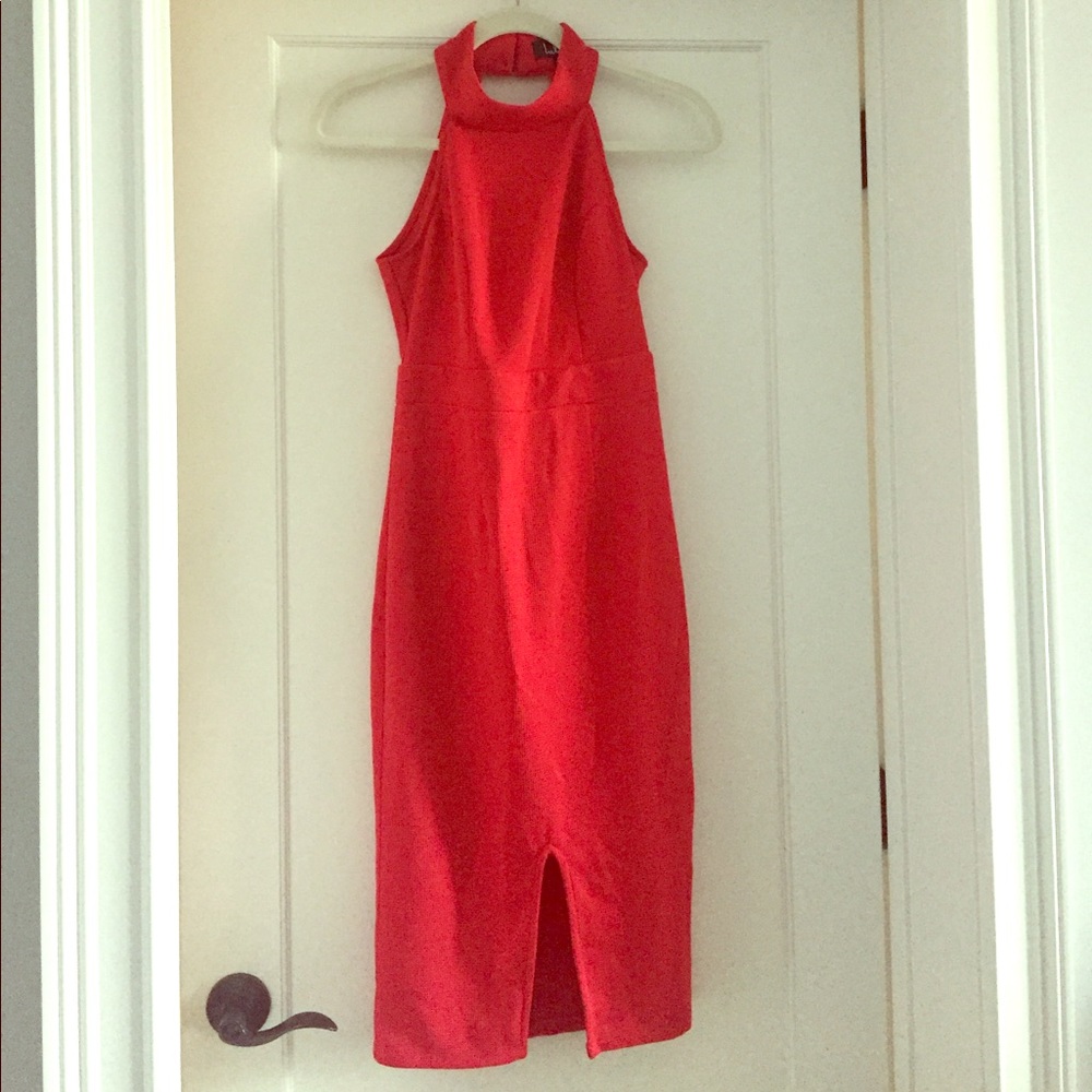 Outstanding features Red midi dress