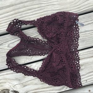 IM SRSLY JUST OUT OF CLOSET ROOM