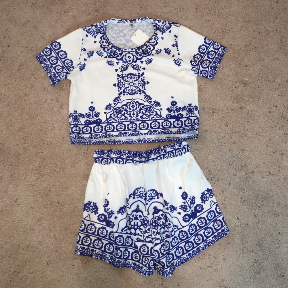Never worn! Two piece set