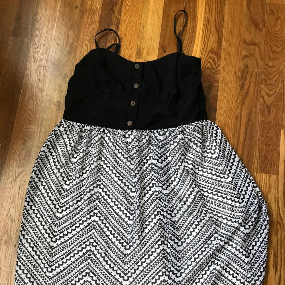 Three pink hearts trixxie size large dress nwot