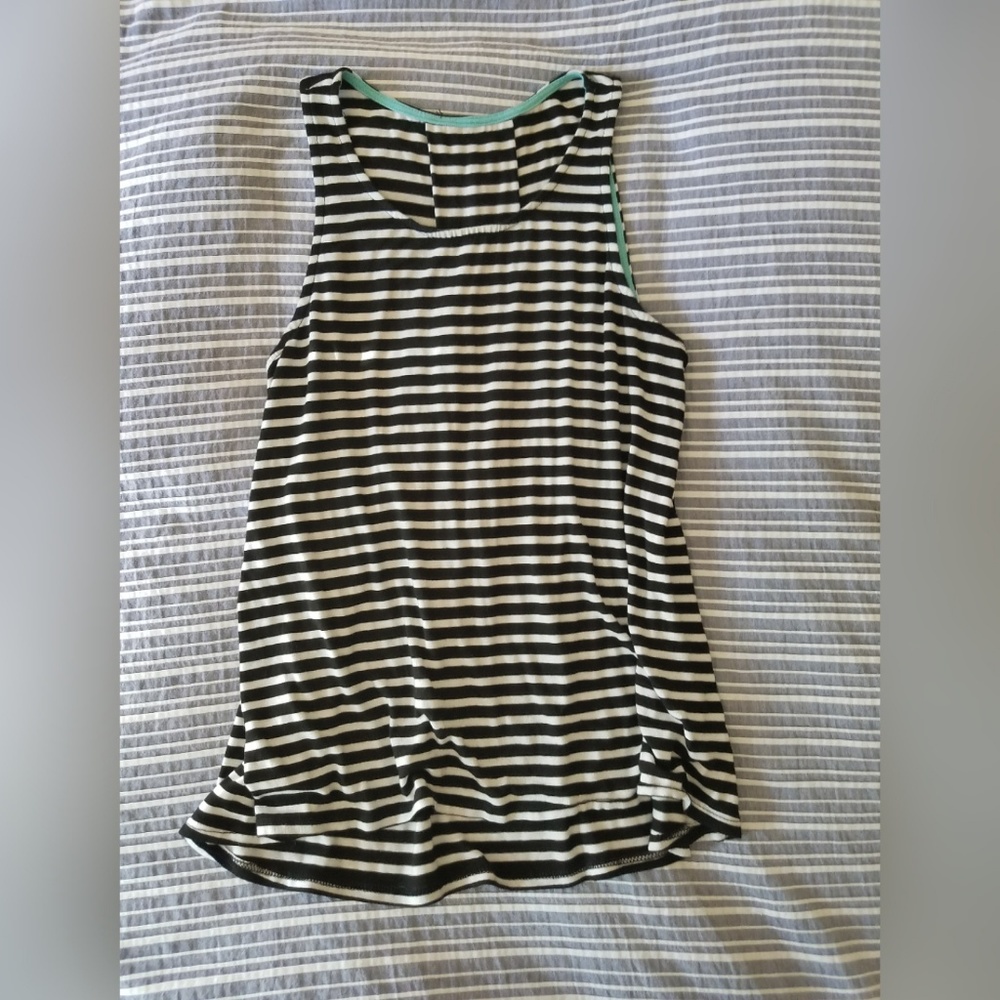Perfect basic Striped Tank with Back Detail