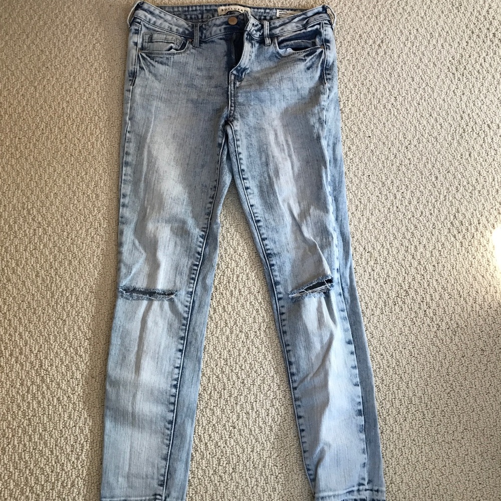 bullhead size 27 never worn!!