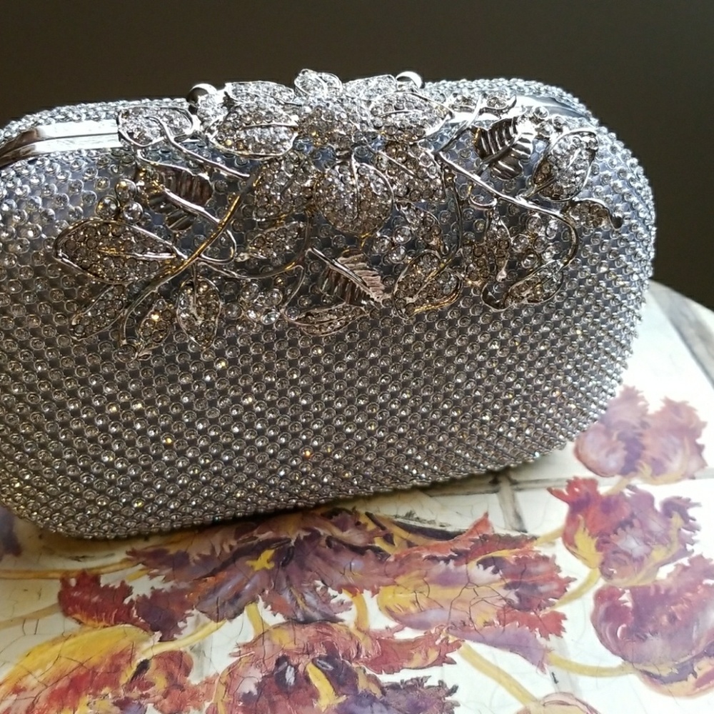 Clutch - Picture 6 of 8