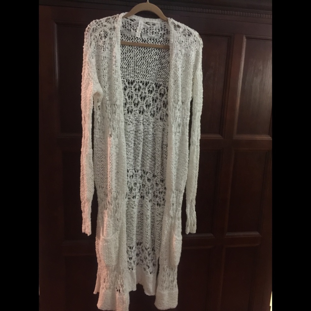 Aeropostale crochet duster