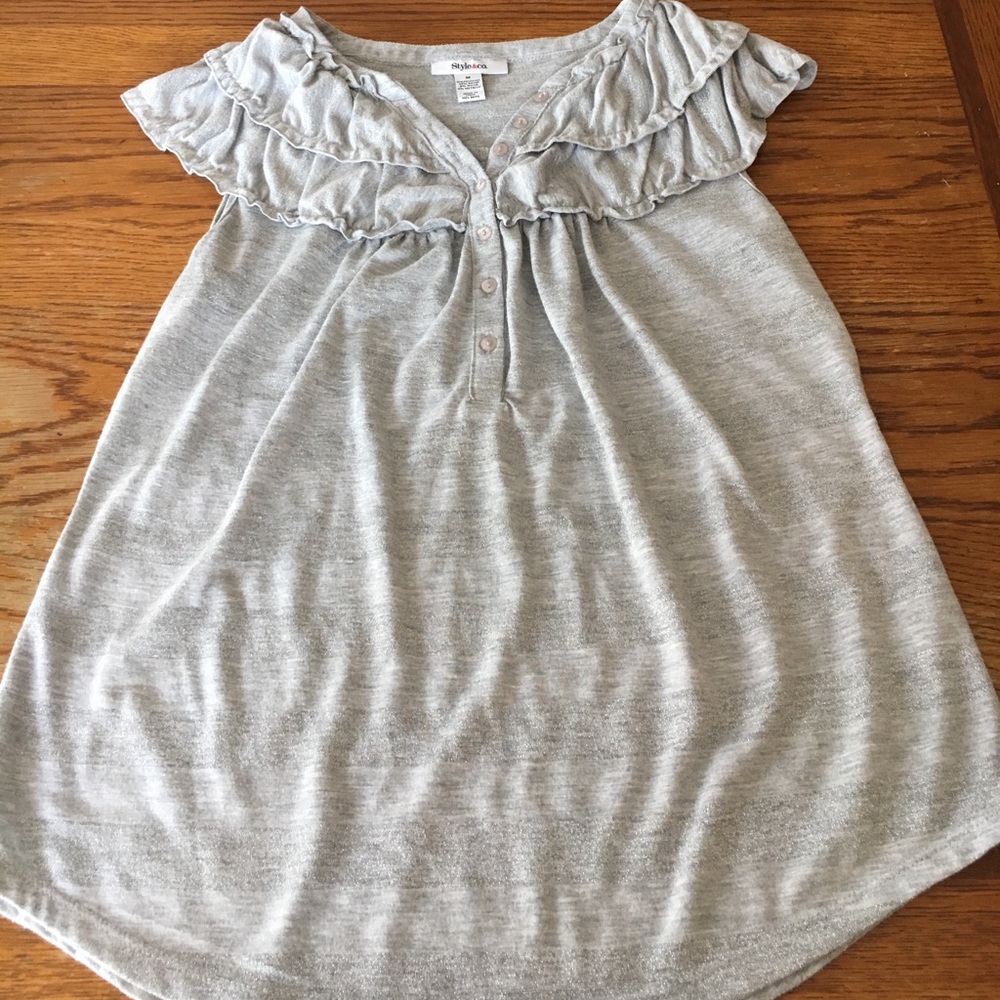 Cute Gray Top