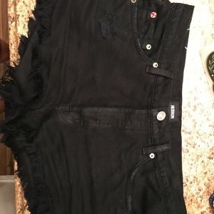 Hudson shorts (Tori) size 27