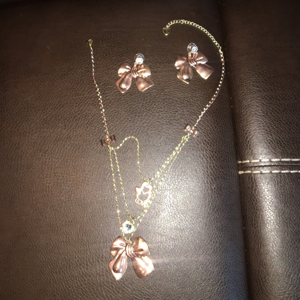 Bronze color necklace and earring