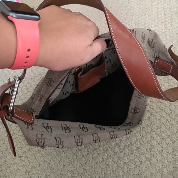 Dooney & Bourke handbag - Picture 2 of 4