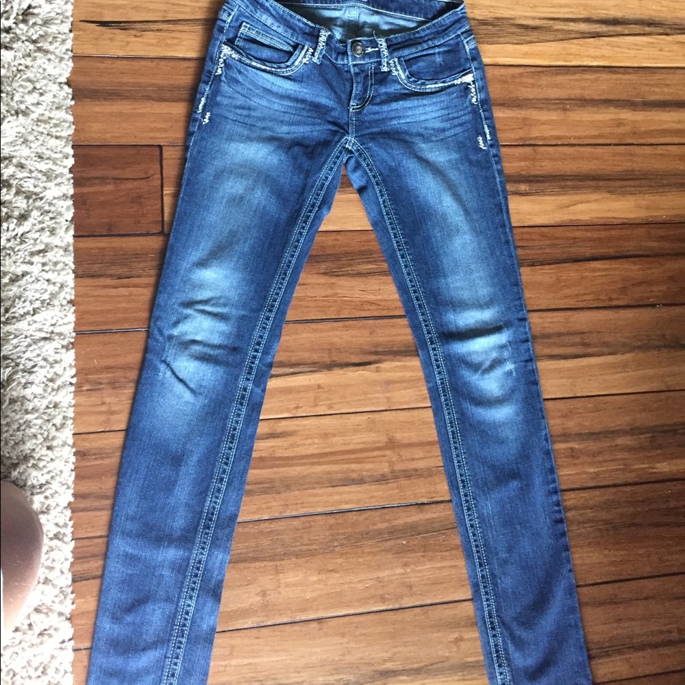 Medium wash Daytrip Skinny Jeans