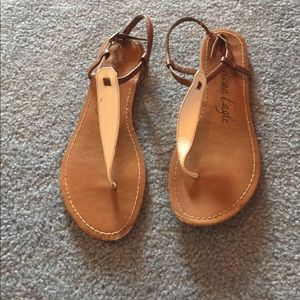 American Eagle White Sandals Size 8