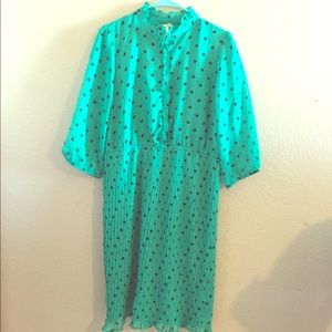 CLOSET CLOSING 11/4! Kelly Green Polka Dot Dress!