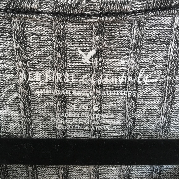 AE heather gray tank - Picture 3 of 4