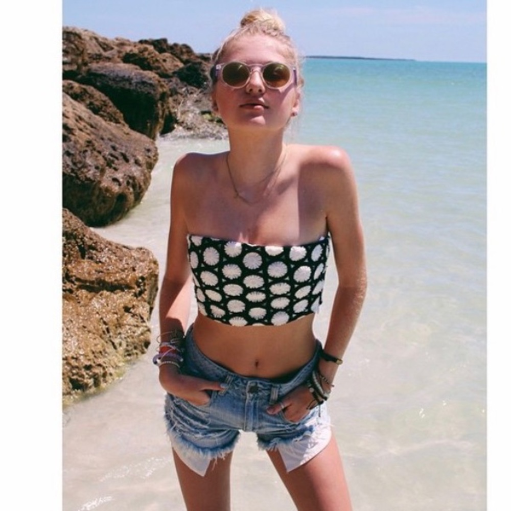 Black and white lace tube crop top