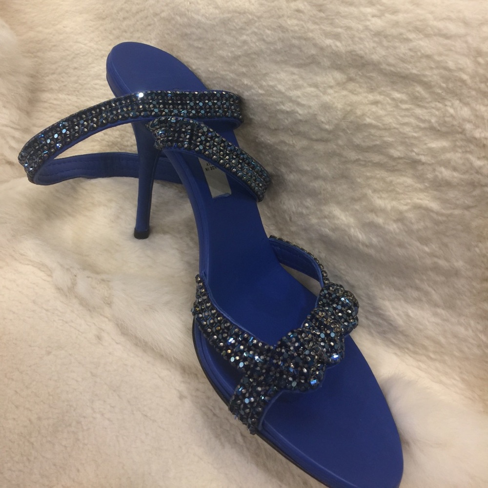 Electric blue Swarovski crystals Sandals