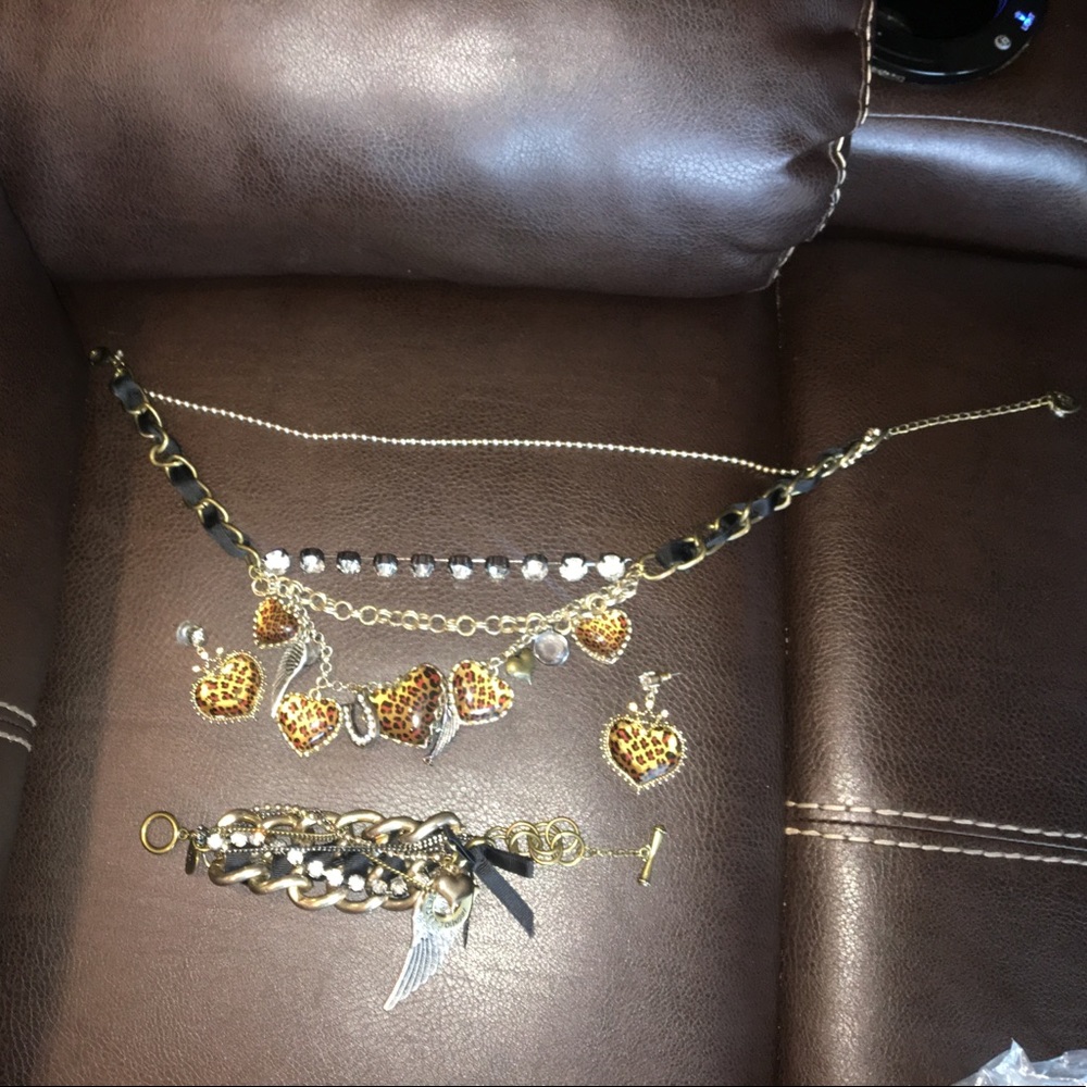 Leopard set