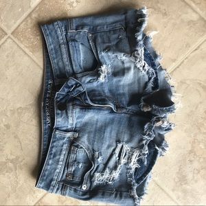 IM SRSLY JUST OUT OF CLOSET ROOM