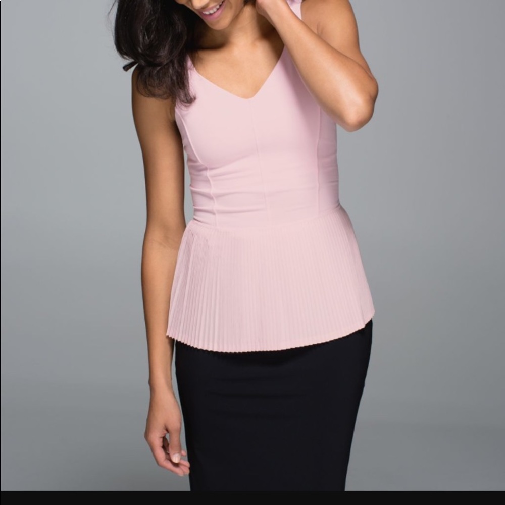 NWT Lululemon City Tank in Blush Pink